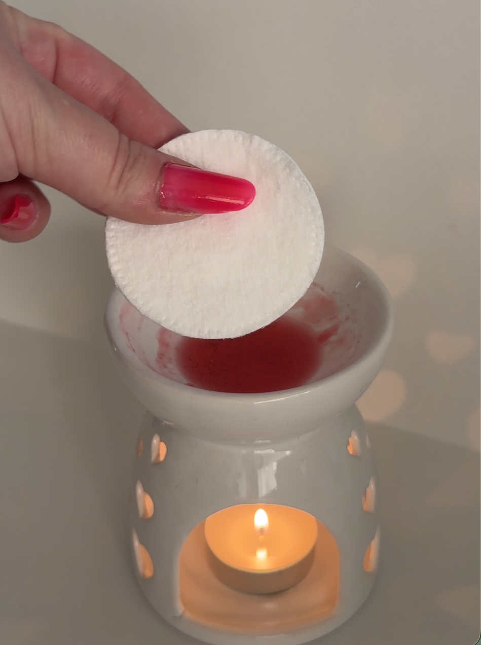 Cum cureți un Wax Burner? 🏺✨
