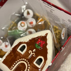 Gift Box - ”Brown Winter Cottage”